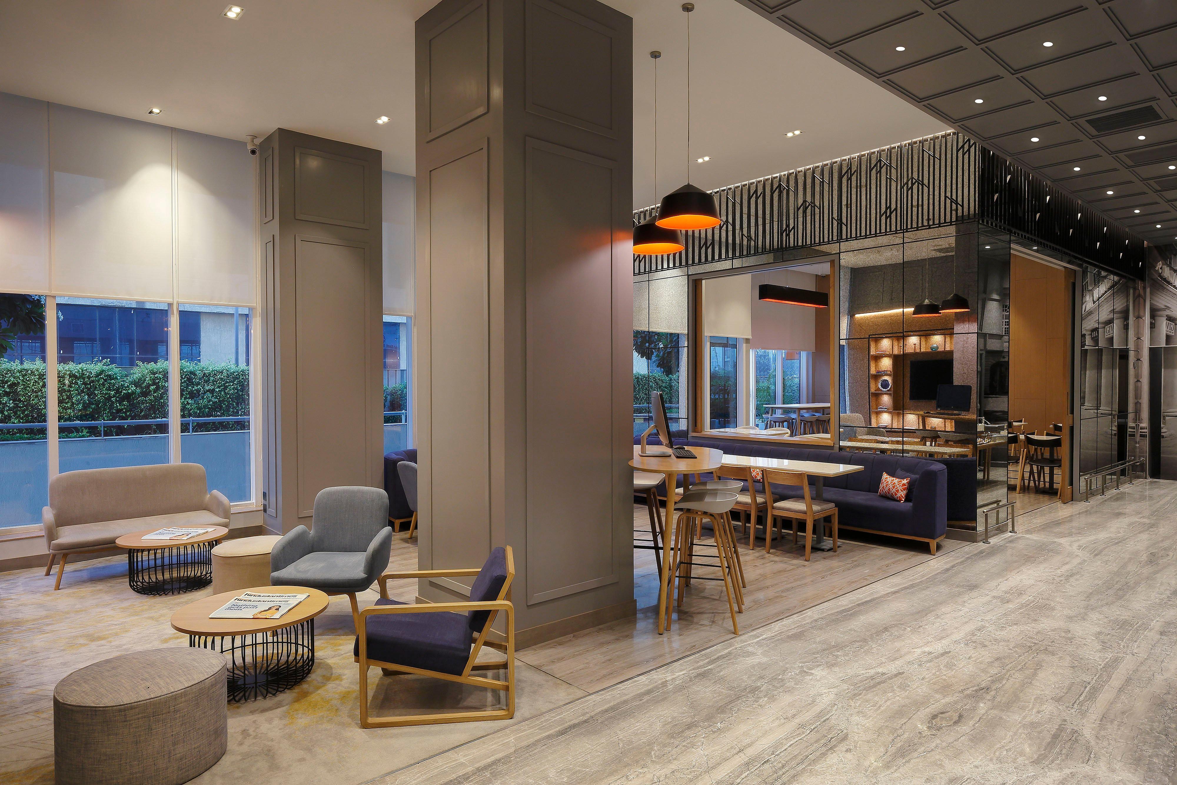Holiday Inn Express Gurugram Sector 50 By Ihg Gurgaon Exteriör bild